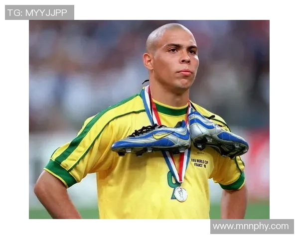 足球明星圣子揭晓他在绿茵场上的传奇故事与成就分析