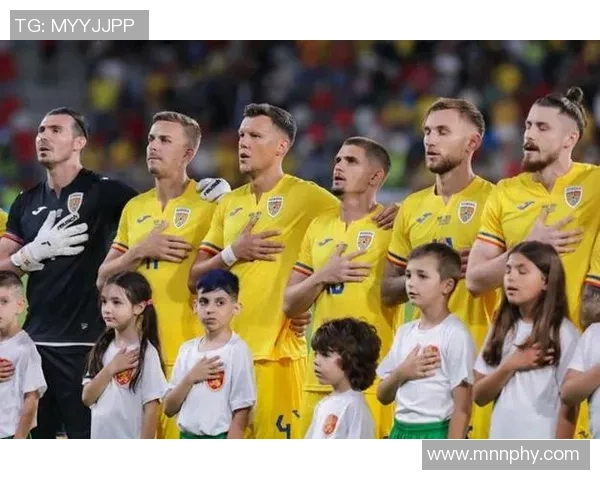 足球明星背面照片集锦展现他们独特魅力与风采的精彩瞬间